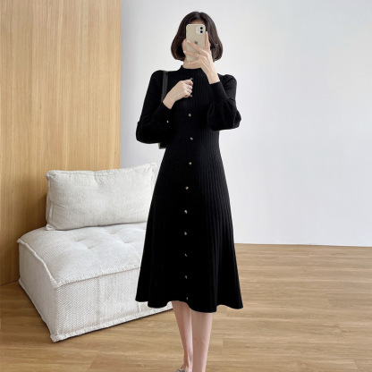 カジュアル風 日常着用に最適 無地 ボタン付き ニットワンピース