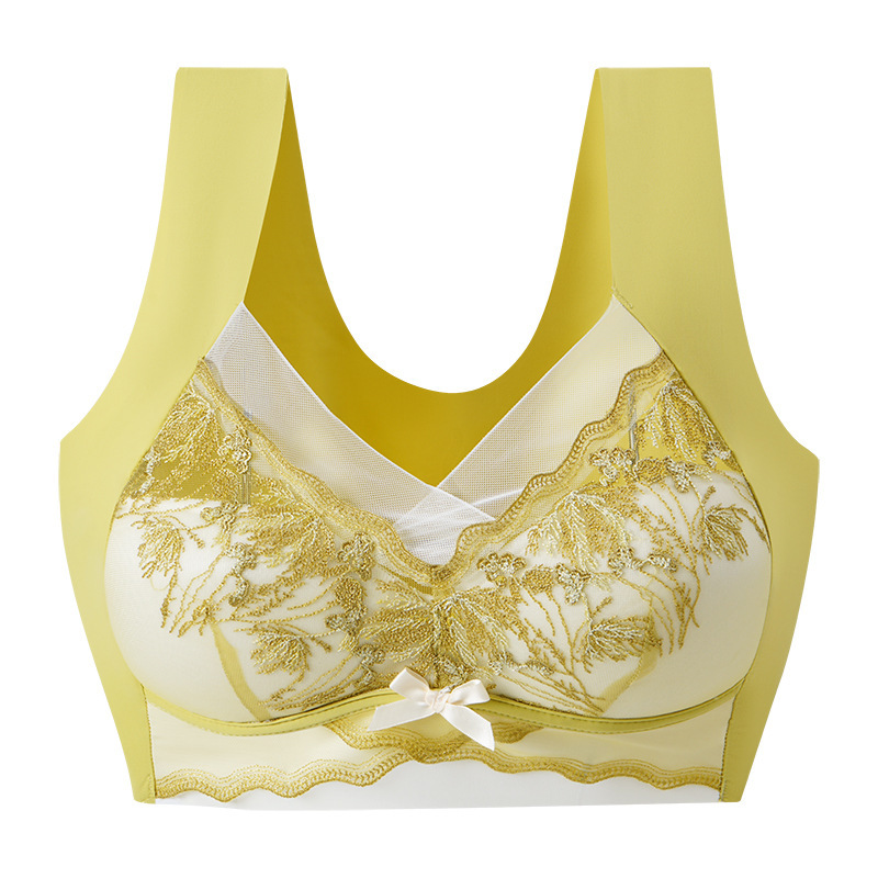 刺繍入り補正ブラ