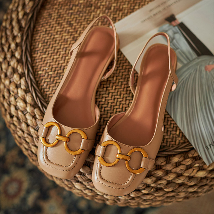 着回し力抜群 定番 無地 パンプス