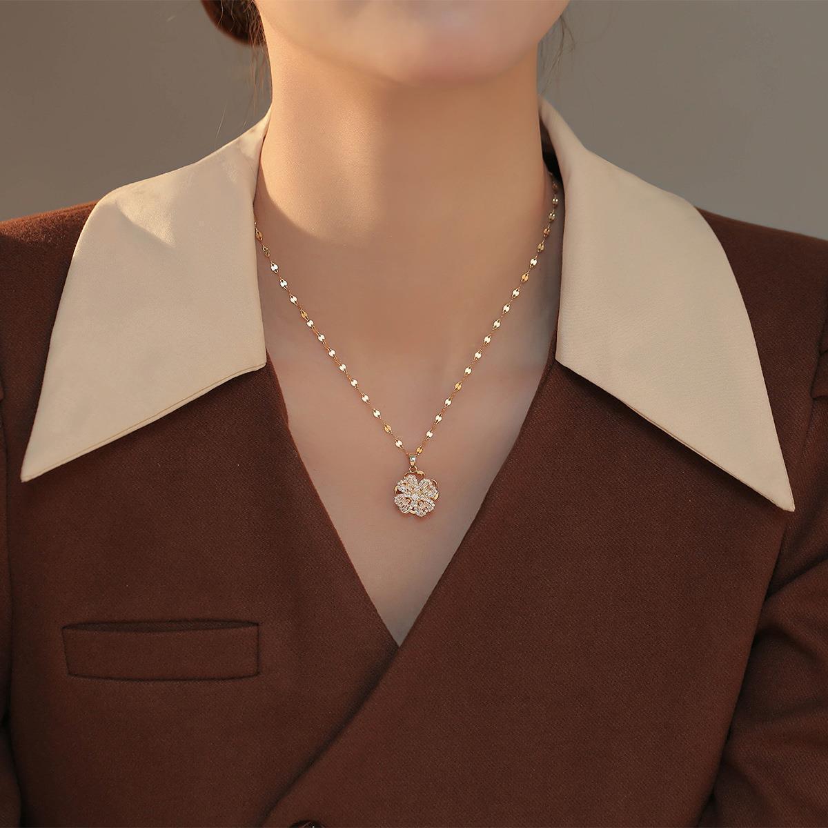 輝いて超人気 綺麗め 美人度アップ ネックレス