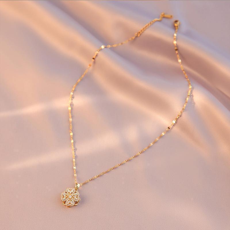 輝いて超人気 綺麗め 美人度アップ ネックレス