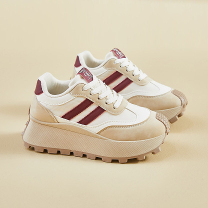 人気爆発中 スリム見え レディース 厚底 スニーカー