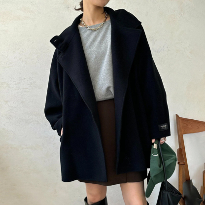 簡単おしゃれ ボタン付き 無地 折り返す コート