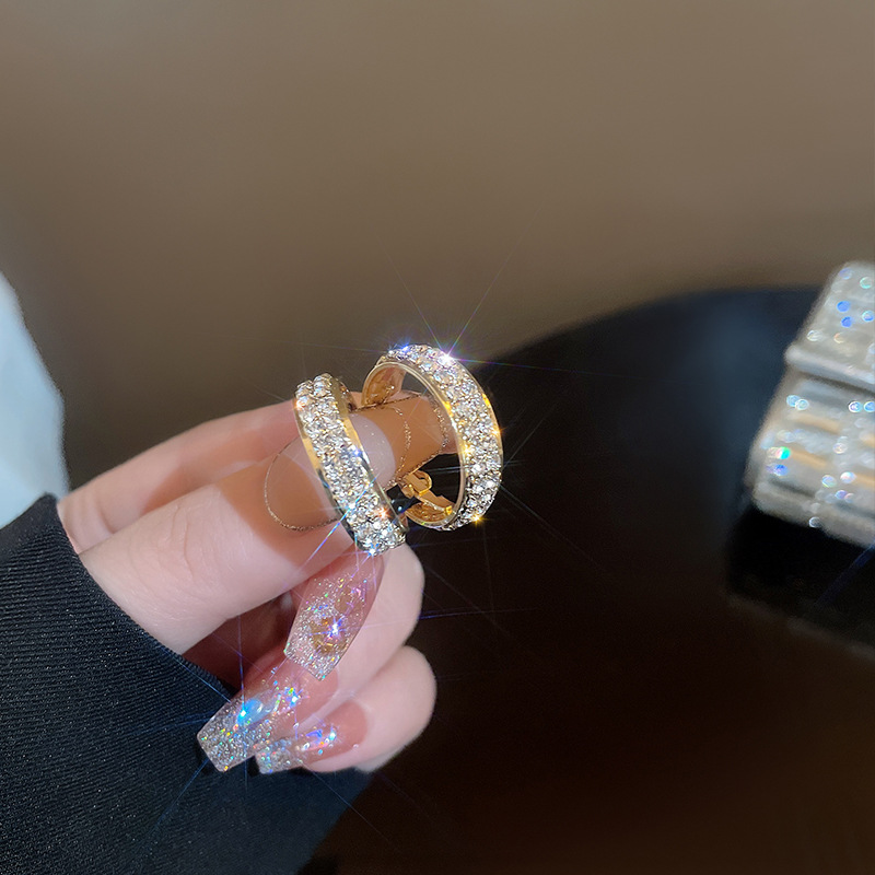 デトックスピアス