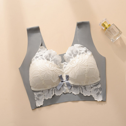 小さく見せる レース シンプル ファッション 配色 ブラジャー