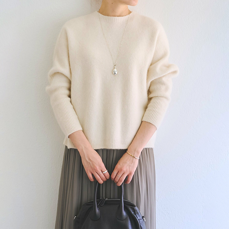 定番 前後両用 混紡素材 後ろボタン ニット カーディガン