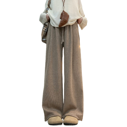 ドレープ感柔らかいワイドパンツ