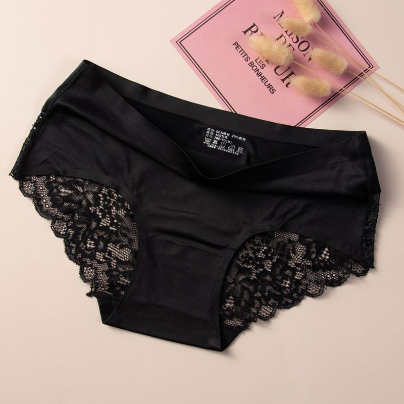【レースショーツ】軽量・シームレス仕様 24時間履ける 繊細な作り　なめらかな肌触り