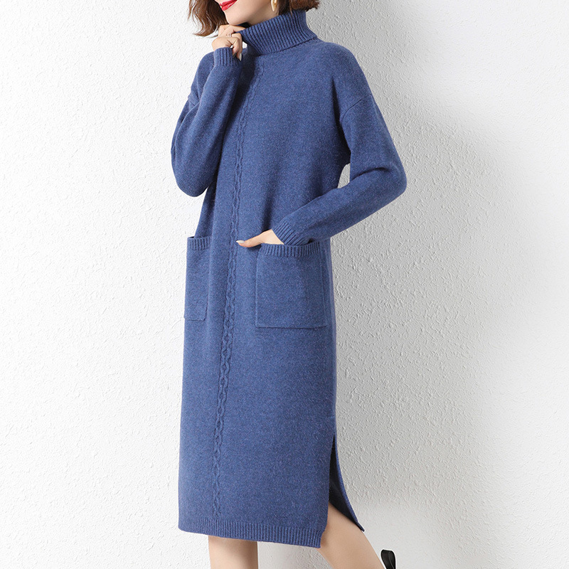 ロング丈タートルネックニットワンピース