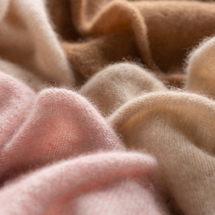 着回し可能 ハイネック 無地 セーター