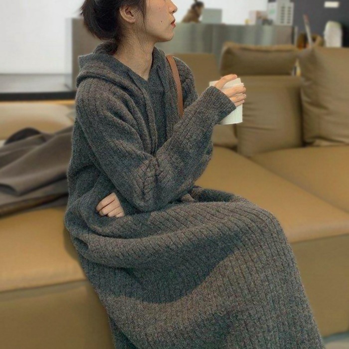 四色展開 韓国風 フード付き 無地 ロング丈 ニットワンピース