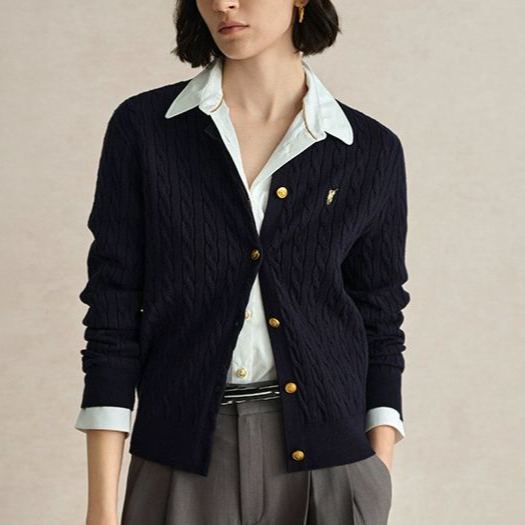 無地クルーネックセーター