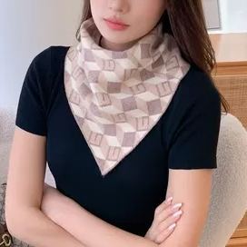 襟を保護する 多用途 ニット 三角スカーフ