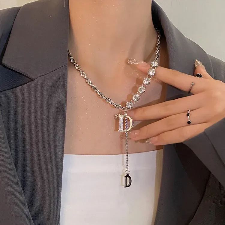 質感注目させ 無地 高級感頭文字D ネックレス