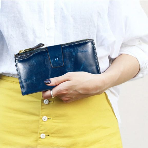 大活躍 大容量 多機能 高級感 本革 シンプル 