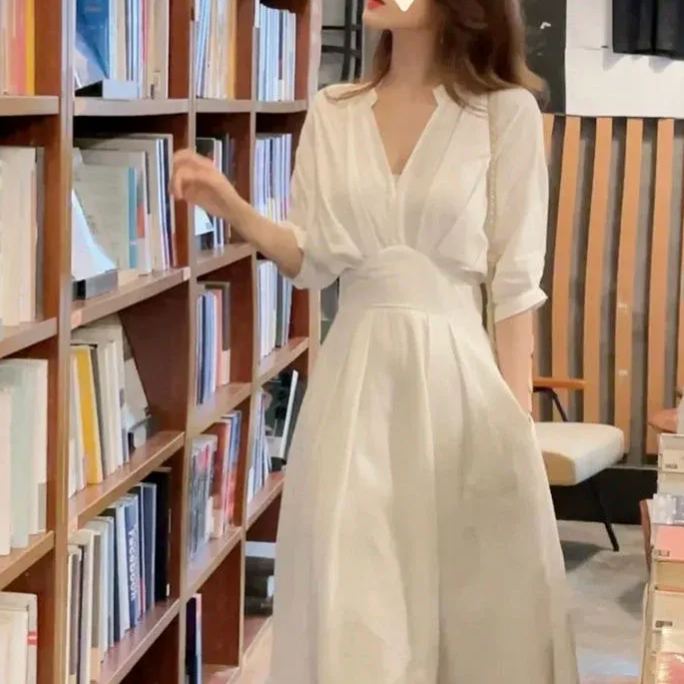 Vネックロングワンピース