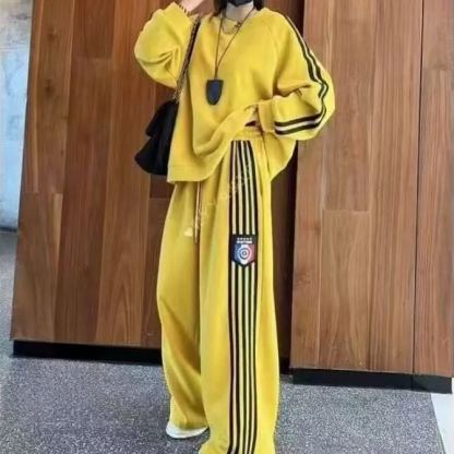 大活躍 長袖 配色 スウェット+ワイドパンツ セットアップ。