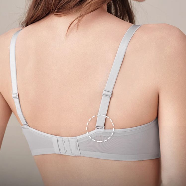 スリム見せる超薄型通気性ブラジャー