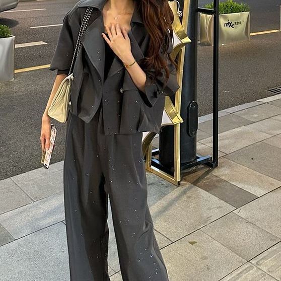 カジュアルなセットアップ