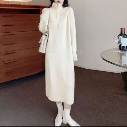 ニットワンピース