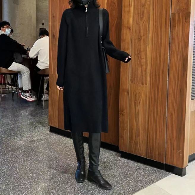 ニットワンピース