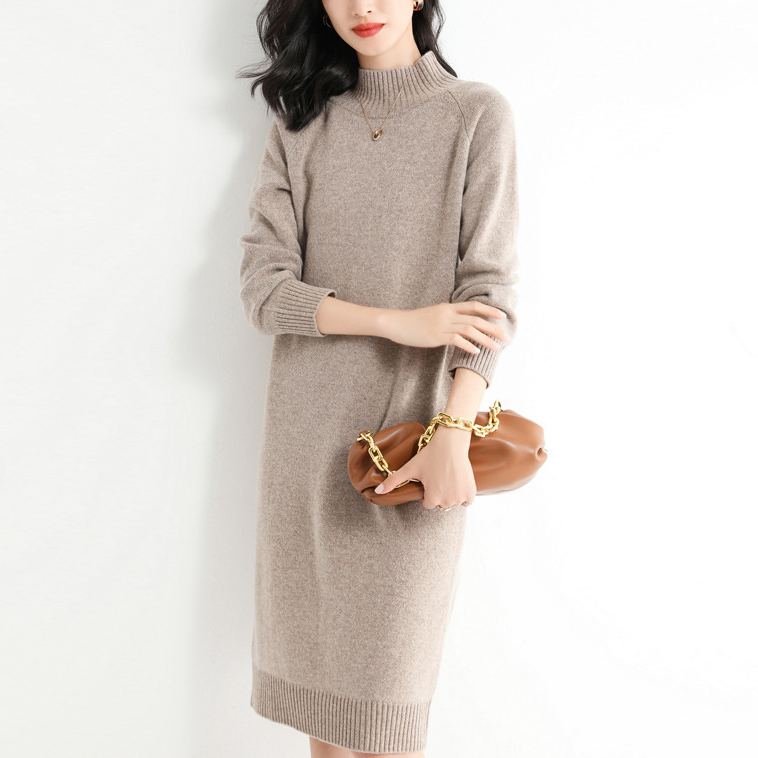 ニットワンピース