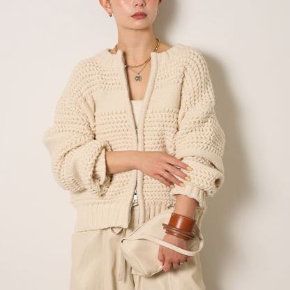 ジッパー付きニットカーディガン