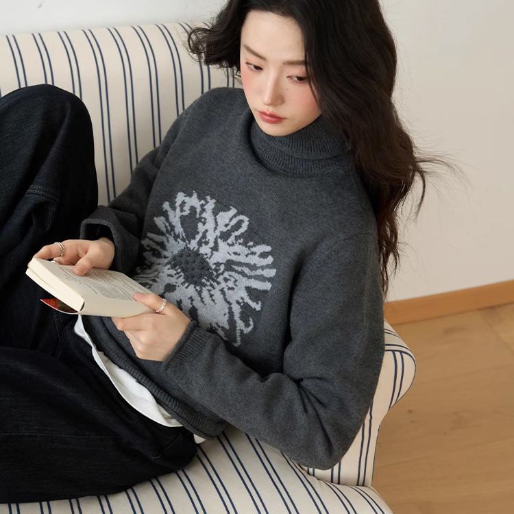 レトロなジャカード模様のハイネックセーター レディース