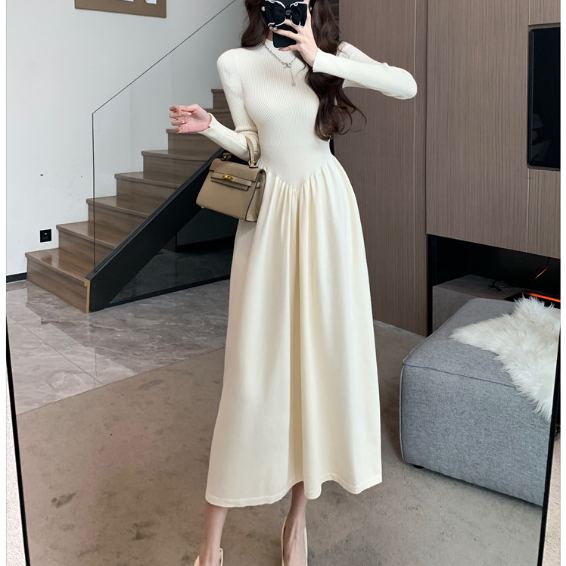 フレンチ風 ロングニットワンピース ハイネック長袖