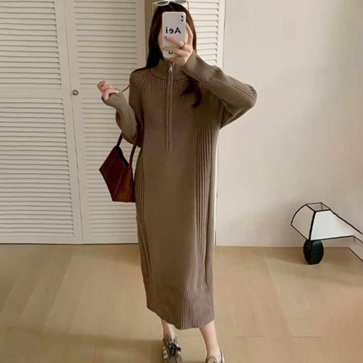 長袖ジッパー付きニットワンピース