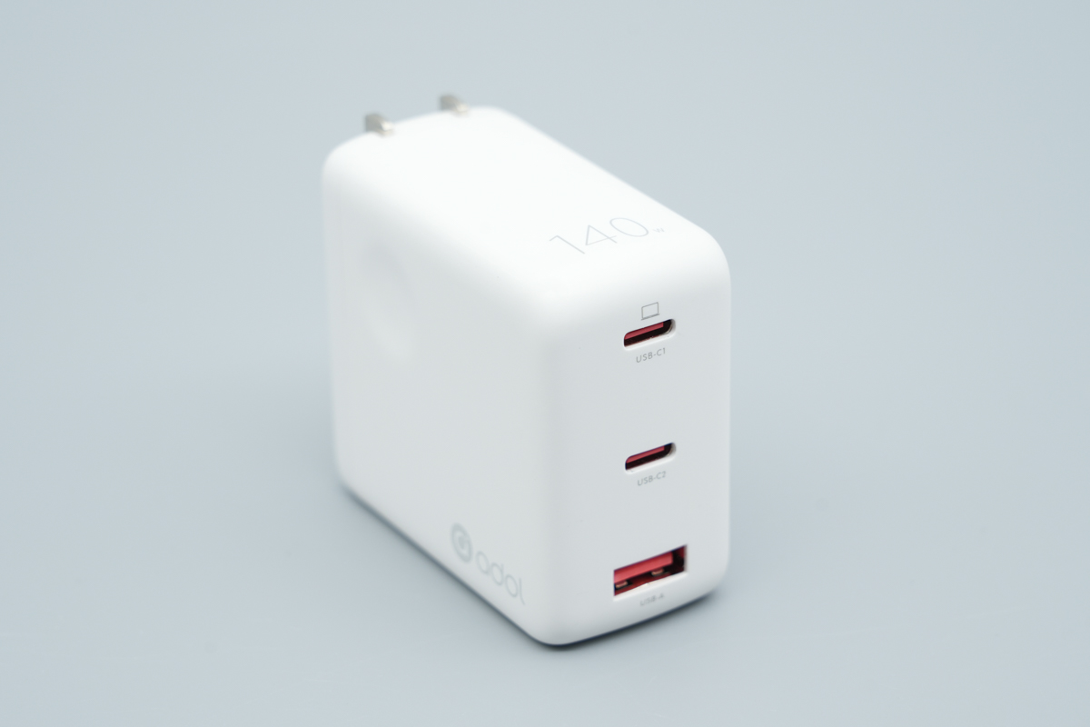 华硕a豆140W 2C1A氮化镓快充充电器 ADOL AC140-020A