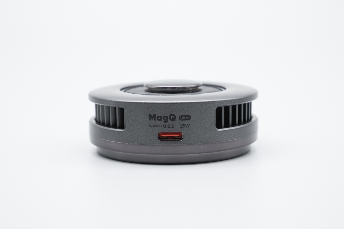 Mcdodo 半导体散热器桌面温控无线充 25W CH-841