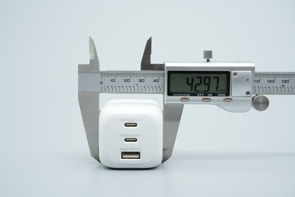 贝尔金100W 2C1A氮化镓快充充电器 WCH016yz