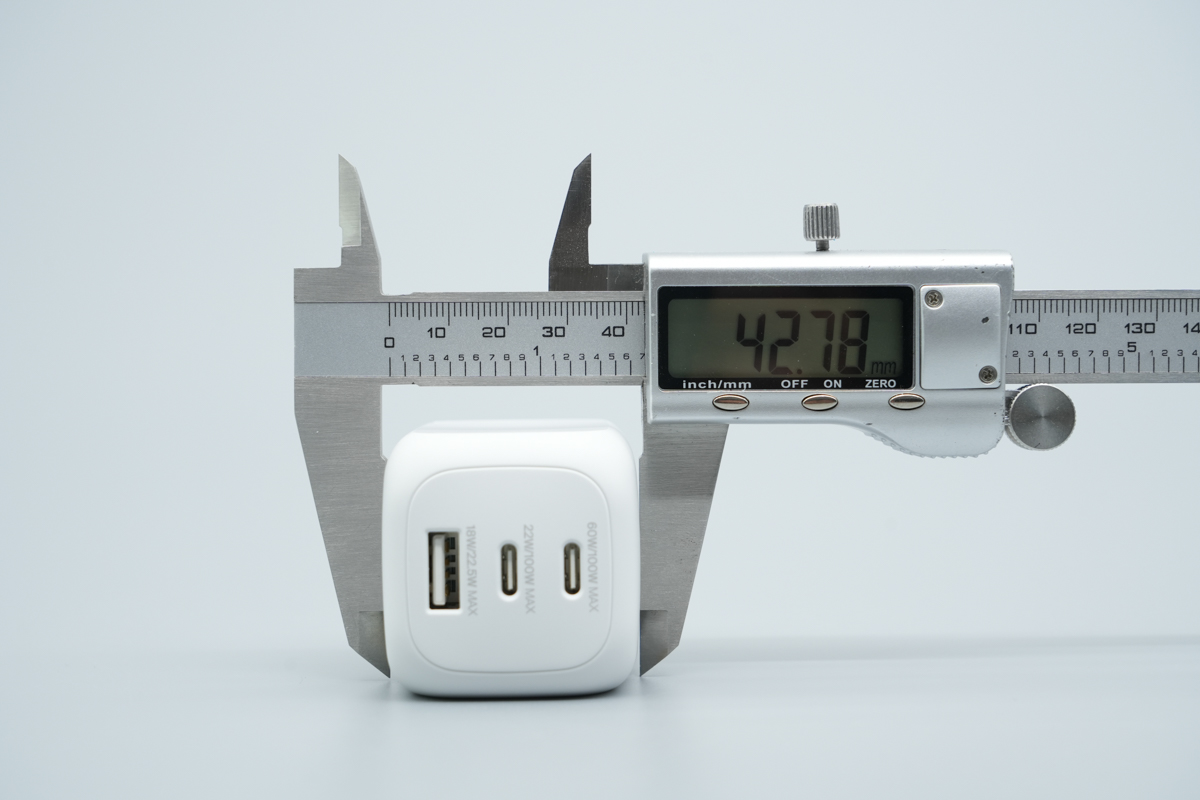 贝尔金100W 2C1A氮化镓快充充电器 WCH016yz