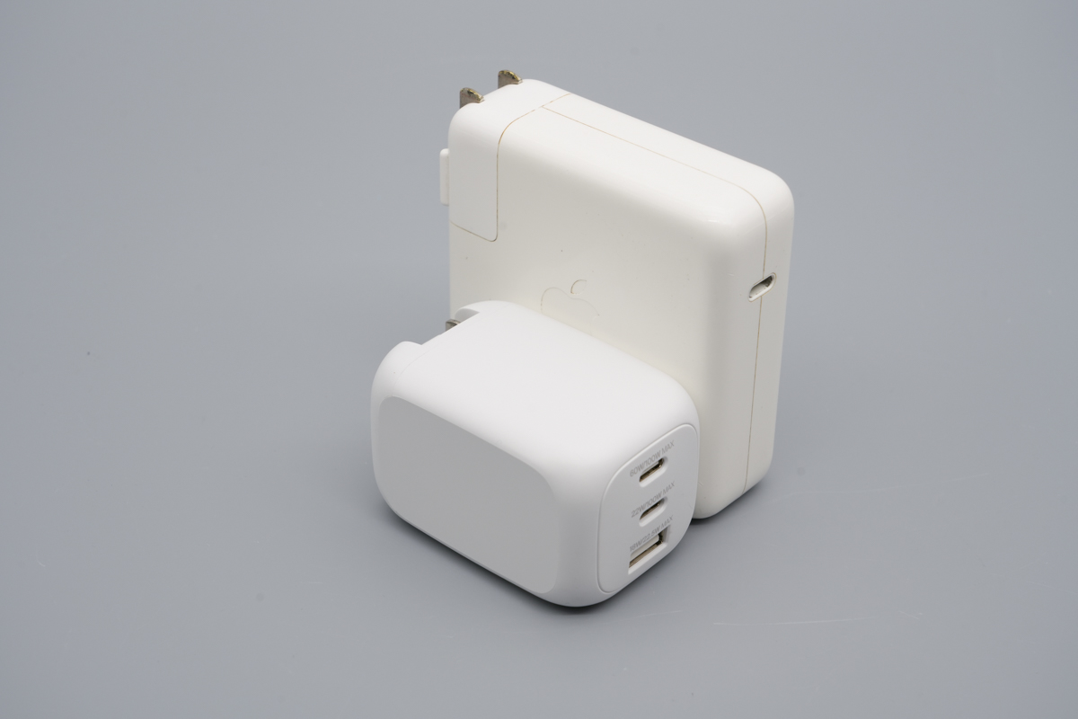 贝尔金100W 2C1A氮化镓快充充电器 WCH016yz