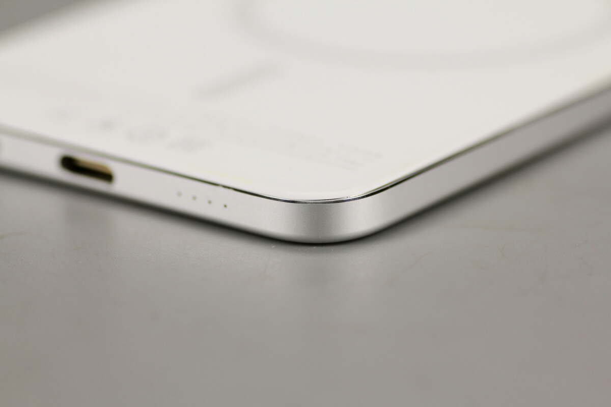 小米金沙江电池磁吸超薄充电宝 MDY-20-EB