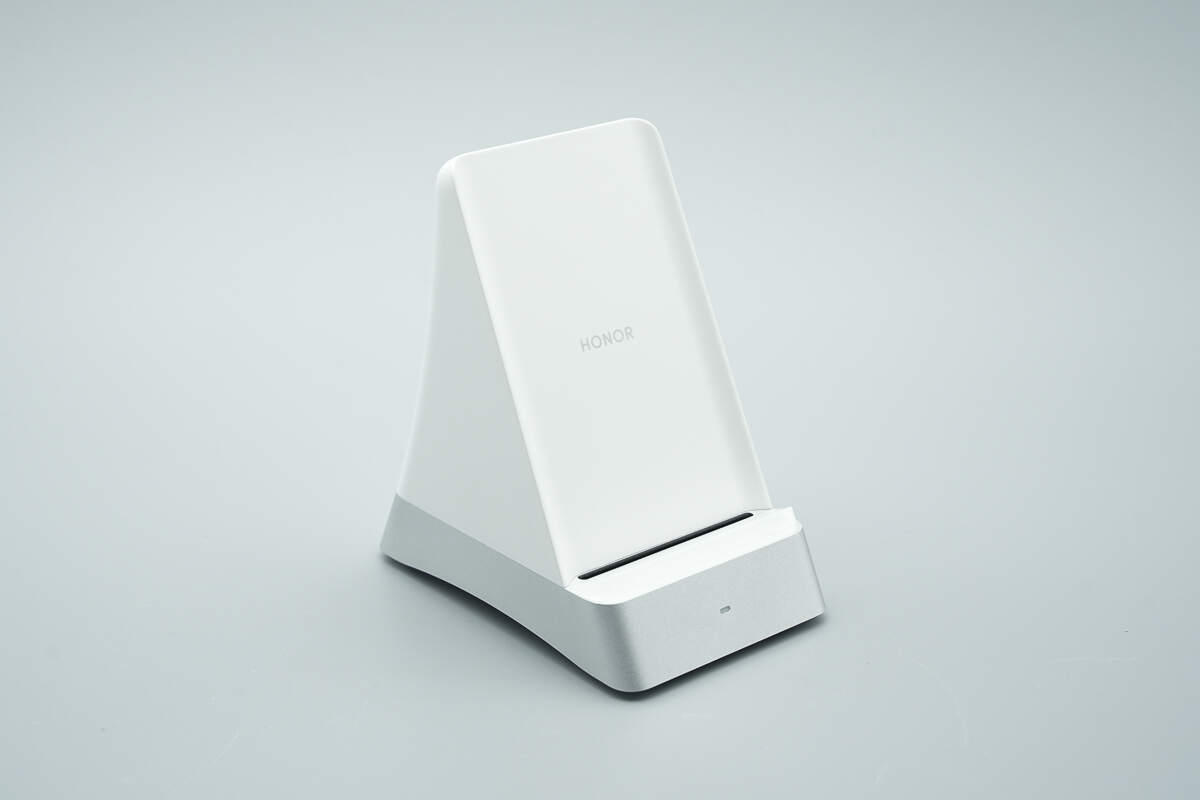HONOR荣耀80W立式无线充电器 Power-W06