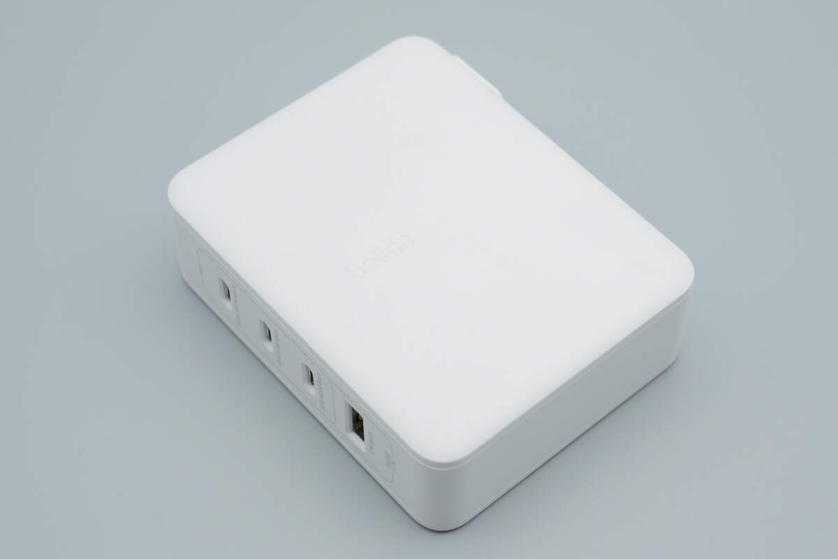 Belkin贝尔金140W 3C1A氮化镓快充充电器 WCH014