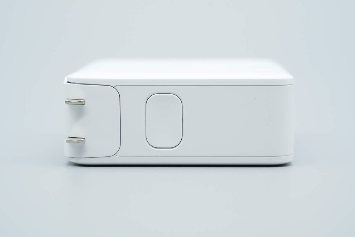 Belkin贝尔金140W 3C1A氮化镓快充充电器 WCH014