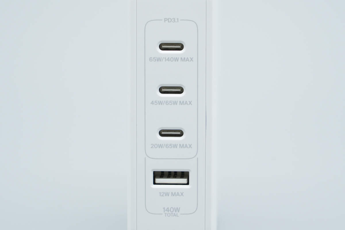 Belkin贝尔金140W 3C1A氮化镓快充充电器 WCH014