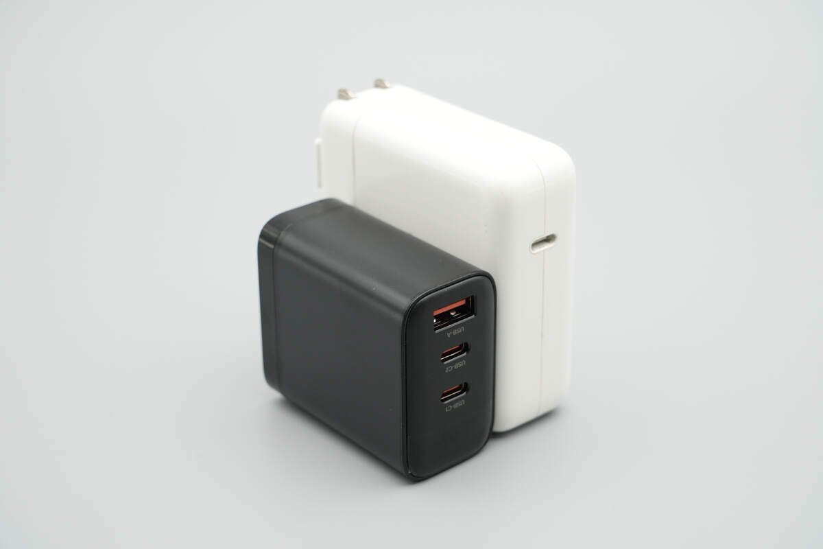 倍仕达65W 2C1A氮化镓数显充电器 K39