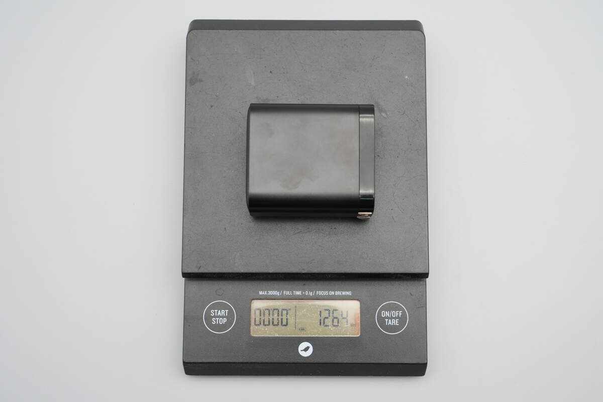 倍仕达65W 2C1A氮化镓数显充电器 K39