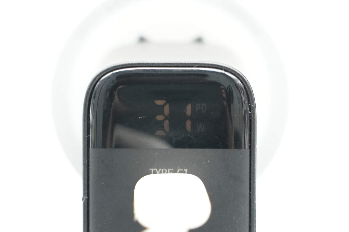 倍仕达65W 2C1A氮化镓数显充电器 K39