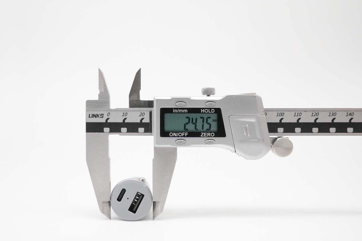 SHOUNUOXIN首诺信36W 1A1C快充车充