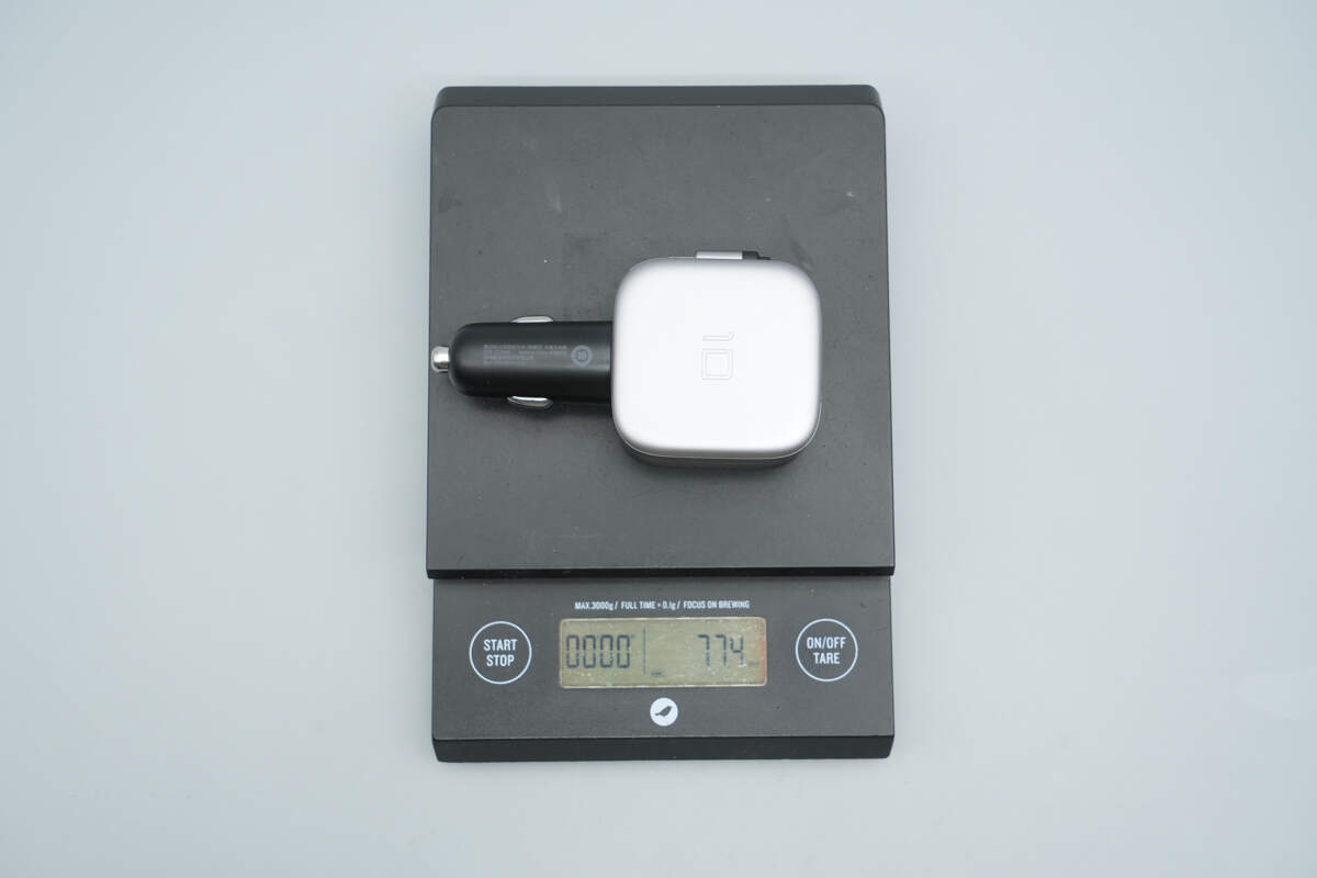 酷态科100W 2C1A拉拉线数显车充 CC903P