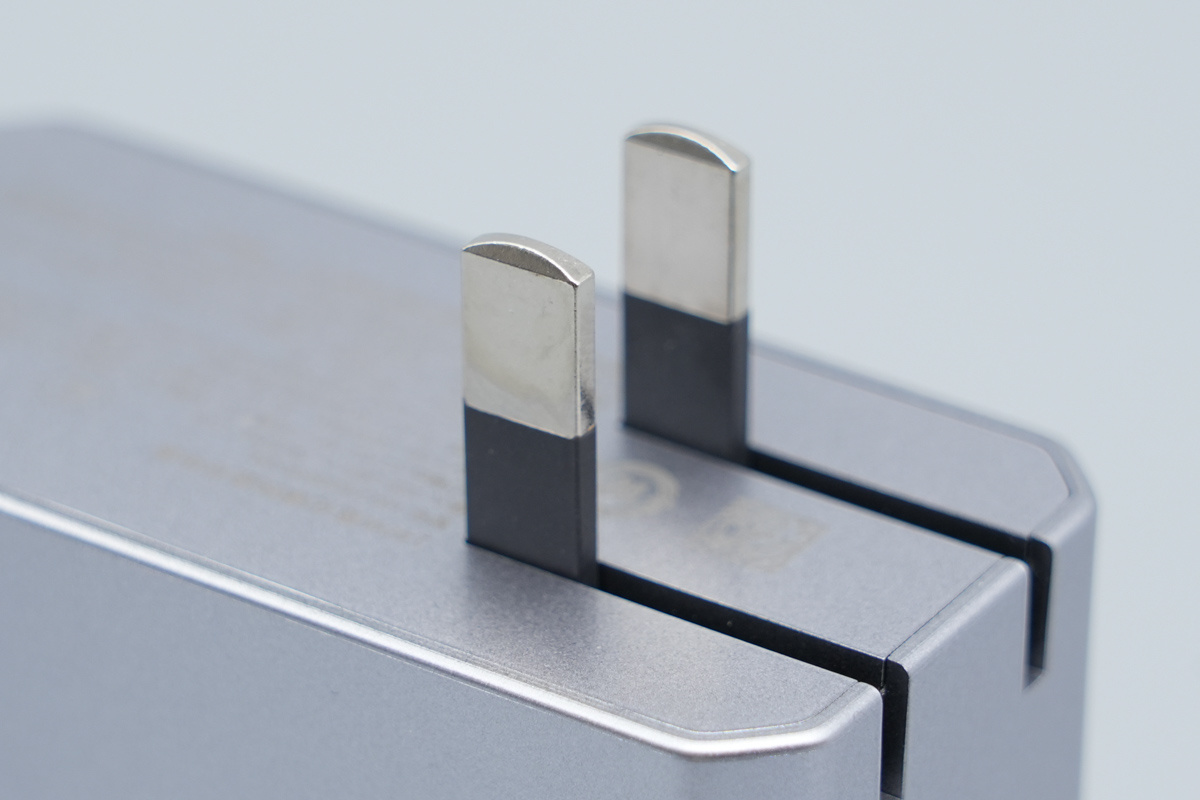 HuntKey航嘉140W 2C1A氮化镓充电器 HKC14028050-0B1