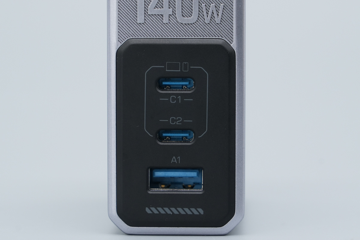 HuntKey航嘉140W 2C1A氮化镓充电器 HKC14028050-0B1