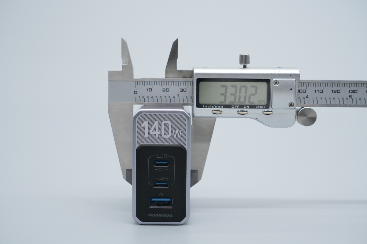 HuntKey航嘉140W 2C1A氮化镓充电器 HKC14028050-0B1