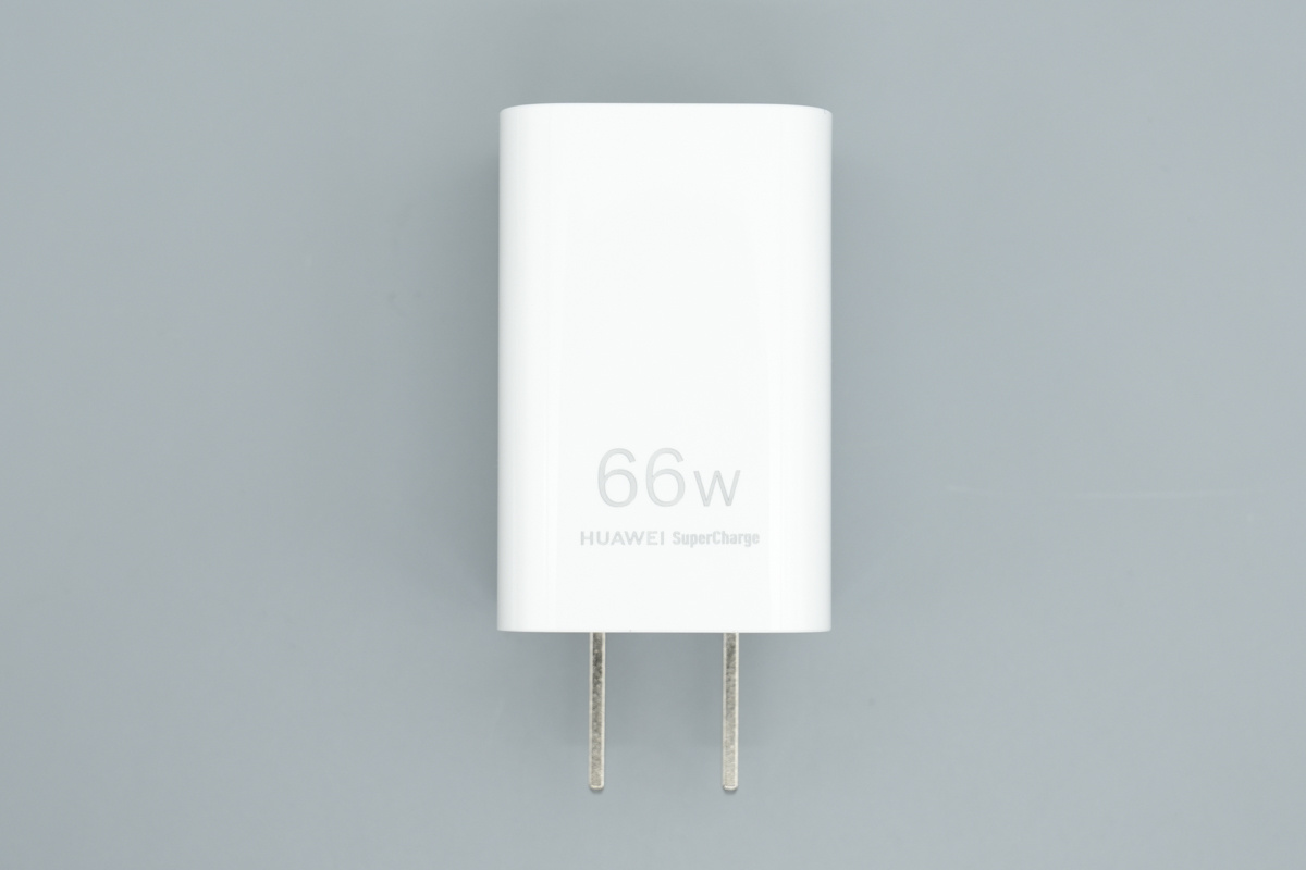 华为 66W 冰糖全能氮化镓充电器 HW-110600C05