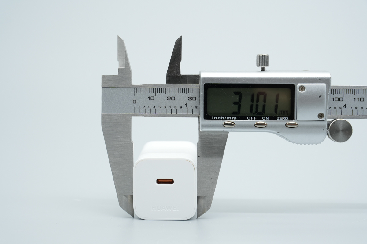 华为 66W 冰糖全能氮化镓充电器 HW-110600C05